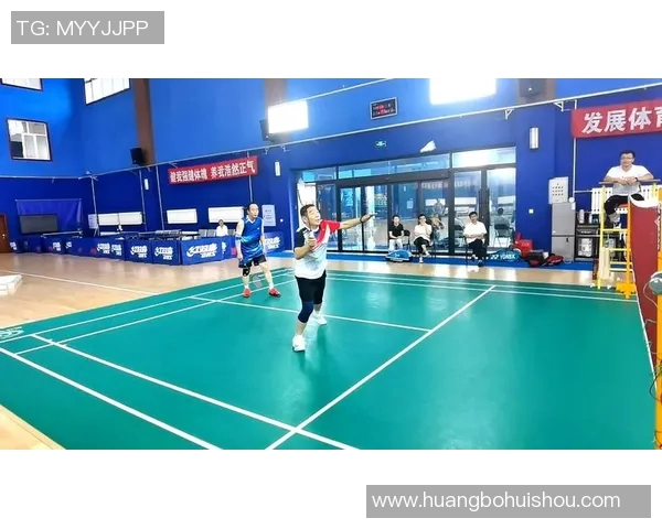 黄军独家分享羽毛球技巧与心得助你提升竞技水平与乐趣 黄军独家分享羽毛球技巧与心得助你提升竞技水平与乐趣