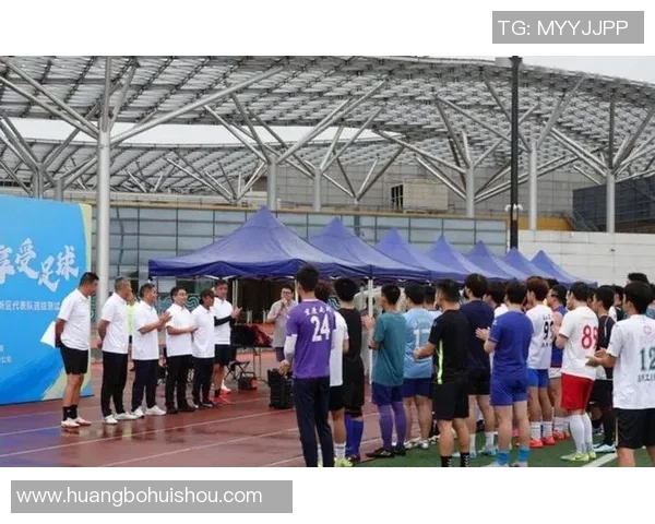 重庆排球队团队协作引发热议球迷对战术配合与球员默契提出不同看法 重庆排球队团队协作引发热议球迷对战术配合与球员默契提出不同看法