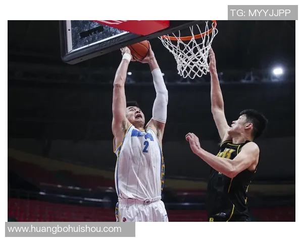 合肥桂冠与福建天信的精彩对决展现篮球魅力与团队精神的巅峰之战 合肥桂冠与福建天信的精彩对决展现篮球魅力与团队精神的巅峰之战