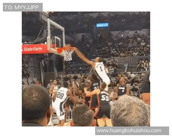 文班亚马新秀赛季表现抢眼场均20分10篮板3盖帽引领潮流 文班亚马新秀赛季表现抢眼场均20分10篮板3盖帽引领潮流