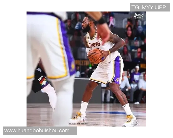 湖人对爵士精彩对决比分揭晓球迷热议赛场表现与战术分析