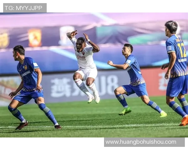 辽宁足球迎战苏宁全力争胜展现球队风采与实力对决