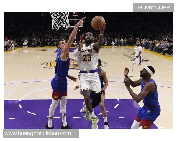 詹姆斯领衔湖人对决掘金精彩原声回放全场瞬间解析