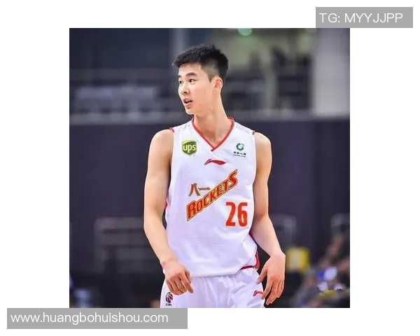 郭昊文：从青涩少年到篮球场上的璀璨新星，未来可期的篮球梦想之路
